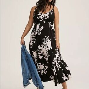 Torrid Black and White Floral Tea-length Dress